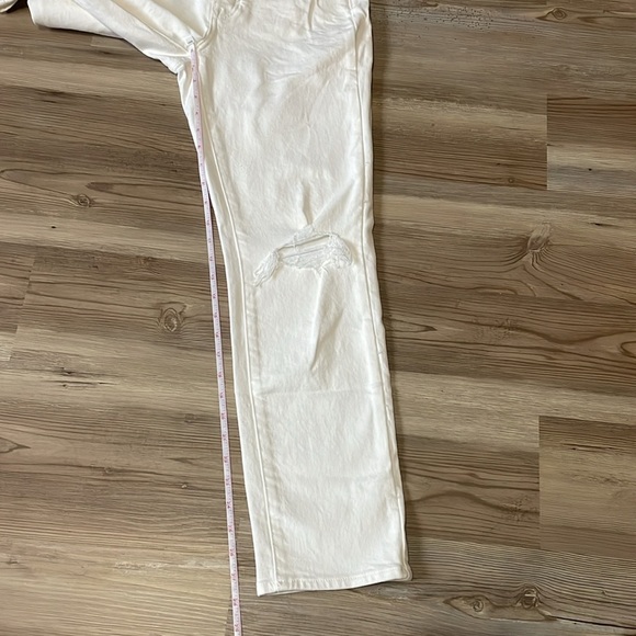 Universal Thread Mid-Rise 80's Slim Fit Jeans White Womens size 4R NWT - Picture 8 of 16